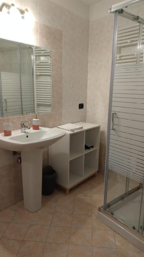 B&B Agora' Gardone Riviera Luaran gambar